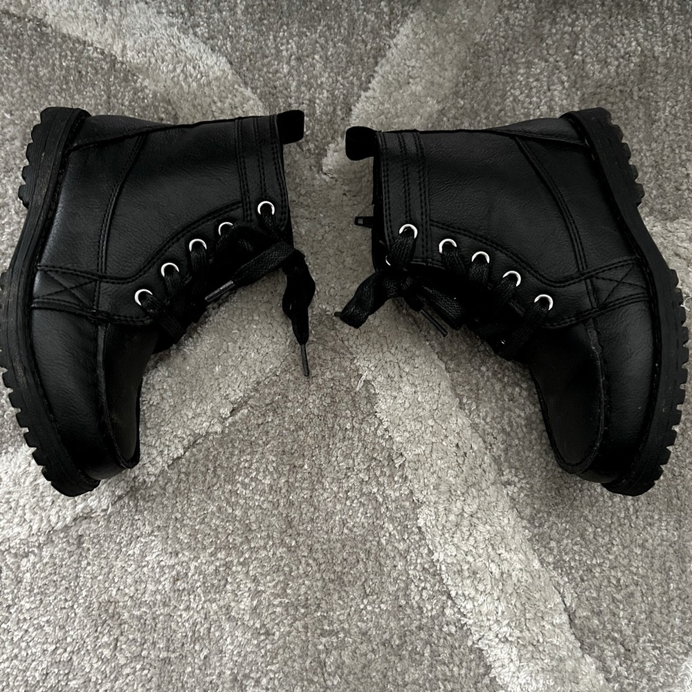 Black lace up boots- size 11c